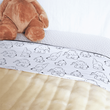 Afbeelding in Gallery-weergave laden, Laken Dombo - wit - zwart - monochrome - olifantjes