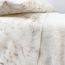 Afbeelding in Gallery-weergave laden, Laken Marmer - wit - licht beige - naturel - poplin - ecru