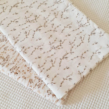 Afbeelding in Gallery-weergave laden, Laken Willow - poplin katoen - wilgenkatjes - neutraal