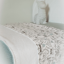 Afbeelding in Gallery-weergave laden, Laken Diertjes - wit - zwart - sapphire - monochrome - dieren