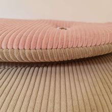 Afbeelding in Gallery-weergave laden, Boxkleed LouLou - rib - fluweel - velvet - velours - oudroze - zand