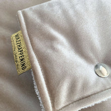 Afbeelding in Gallery-weergave laden, Luieretui Velvet - in 10 kleuren - velvet - fluweel - bamboe