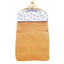 Afbeelding in Gallery-weergave laden, Voetenzak Julian - wafel - veertjes - in 30 kleuren