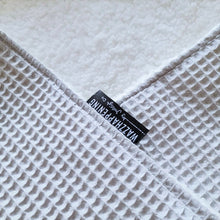 Afbeelding in Gallery-weergave laden, Omslagdoek Amsterdam Baby - lichtgrijs - ecru - wafel - teddy