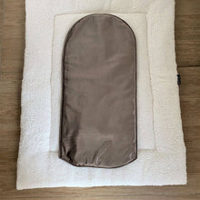 Afbeelding in Gallery-weergave laden, Babynestje Velvet luxury taupe bruin/grijs strik