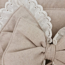 Afbeelding in Gallery-weergave laden, Sierstrik Noella - box - bed - broderie - zand - linnen -katoen -creme