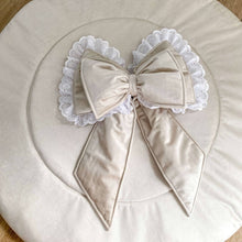 Afbeelding in Gallery-weergave laden, Sierstrik Richelle-Velvet-box-bed-broderie-luxury velvet-boxstrik