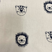 Afbeelding in Gallery-weergave laden, Laken Jungle - gebroken wit - leeuwtje - tijger - in 5 kleuren