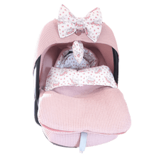 Afbeelding in Gallery-weergave laden, Voetenzak Bunny - oudroze wafel - konijntjes - roosjes