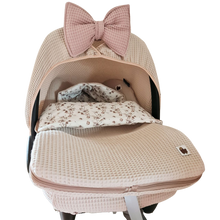 Afbeelding in Gallery-weergave laden, Voetenzak Kato - zand - oudroze - katoen plant - wafel - maxi cosi zak