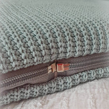 Afbeelding in Gallery-weergave laden, Voetenzak Mateo - luxe gebreide stoffen - in 5 kleuren