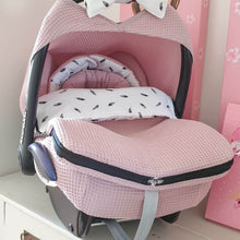 Afbeelding in Gallery-weergave laden, Voetenzak Julian - wafel - veertjes - in 30 kleuren