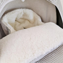 Afbeelding in Gallery-weergave laden, Voetenzak Teddy - wafel - ecru teddy - bies - in 30 kleuren