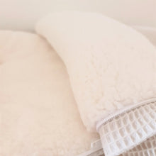 Afbeelding in Gallery-weergave laden, Voetenzak Teddy - wafel - ecru teddy - bies - in 30 kleuren