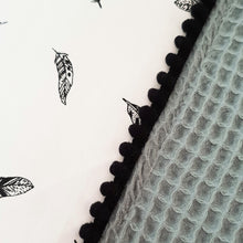 Afbeelding in Gallery-weergave laden, Waskussenhoes Julian - wafel - veertjes - 30 kleuren