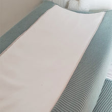 Afbeelding in Gallery-weergave laden, Waskussenhoes Valencia - gebreid - teddy - 5 kleuren