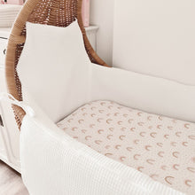 Afbeelding in Gallery-weergave laden, Celine wiegbekleding - strik - wieg - beschikbaar in 30 kleuren
