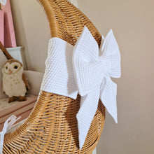 Afbeelding in Gallery-weergave laden, Celine wiegbekleding - strik - wieg - beschikbaar in 30 kleuren