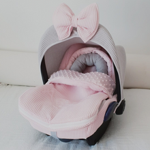 Afbeelding in Gallery-weergave laden, Maxi Cosi bekleding set grijs roze wafelstof
