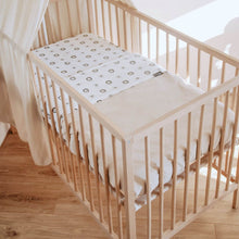 Afbeelding in Gallery-weergave laden, Babydekentje Ribvelours - ribfluweel - bamboe - lichtbeige - creme

