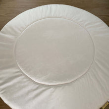 Afbeelding in Gallery-weergave laden, Boxkleed Luxury Velvet-ecru-licht beige-rond-rechthoek-vierkant
