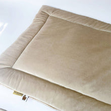 Afbeelding in Gallery-weergave laden, Boxkleed Luxury Velvet-zand-beige-rechthoek-rond of vierkant
