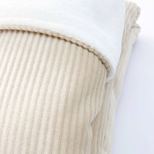 Afbeelding in Gallery-weergave laden, Babydekentje Ribvelours - ribfluweel - bamboe - lichtbeige - creme
