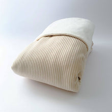 Afbeelding in Gallery-weergave laden, Babydekentje Ribvelours - ribfluweel - bamboe - lichtbeige - creme
