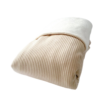 Afbeelding in Gallery-weergave laden, Babydekentje Ribvelours - ribfluweel - bamboe - lichtbeige - creme
