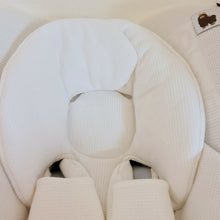 Afbeelding in Gallery-weergave laden, Maxi Cosi hoes Pebble Pro CoCo creme zand mini wafel gebreid
