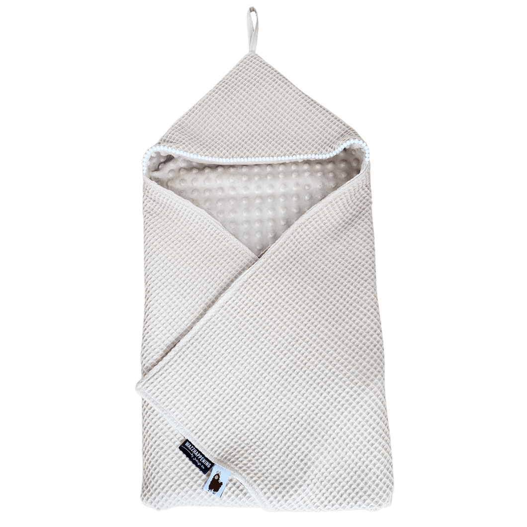 Omslagdoek Hazel Baby-zand-beige-lichtbruin-wafel-minky-velours